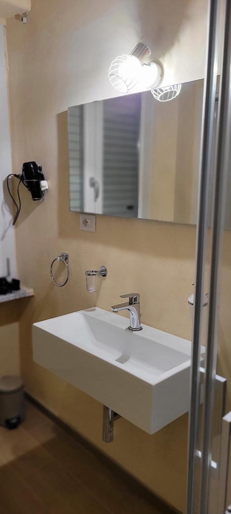 B&B 814 Фермо Екстер'єр фото